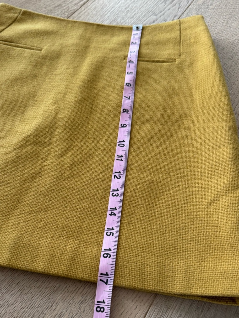 Dalia Collection Wool Blend Vintage Y2K
Mustard Yellow Mini Skirt size 2 - Picture 3 of 8